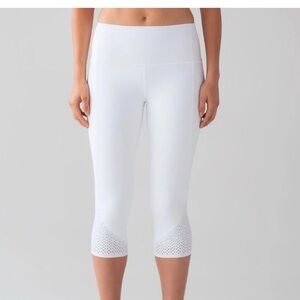 Lululemon Athletica Anew White Perforated Laser Cut Crop Legging Pants Women 6